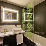 ホテル Doubletree By Hilton