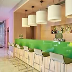 ホテル Doubletree By Hilton ジローナ