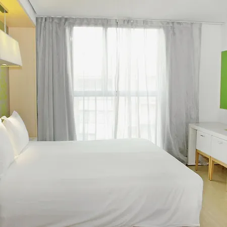 Ξενοδοχείο Doubletree By Hilton 4*
