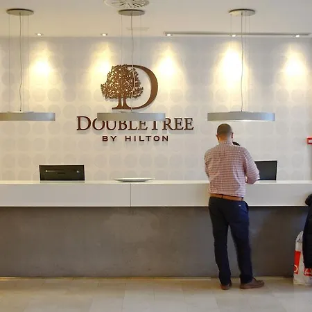 Ξενοδοχείο Doubletree By Hilton Χιρόνα