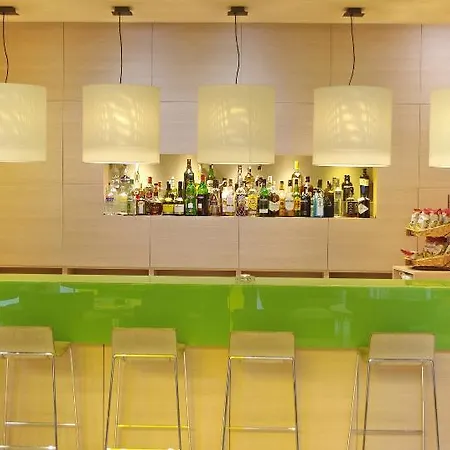 Doubletree By Hilton 4* Χιρόνα