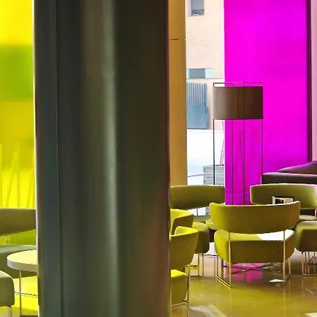 Doubletree By Hilton Χιρόνα