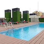 Hotell Doubletree By Hilton