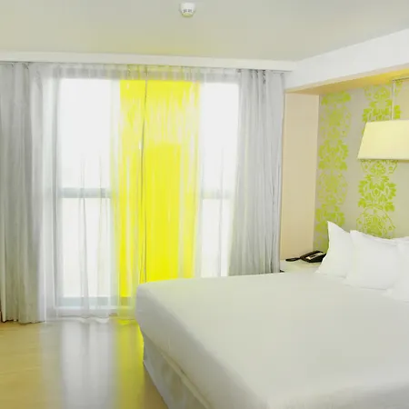 Doubletree By Hilton Отель 4*