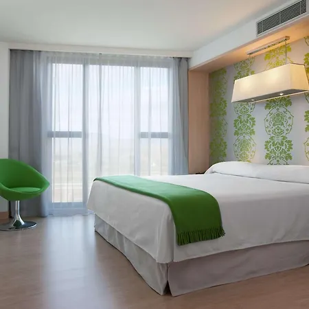 Отель Doubletree By Hilton 4*