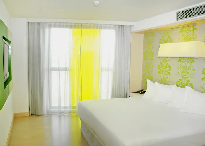 Doubletree By Hilton Готель 4*