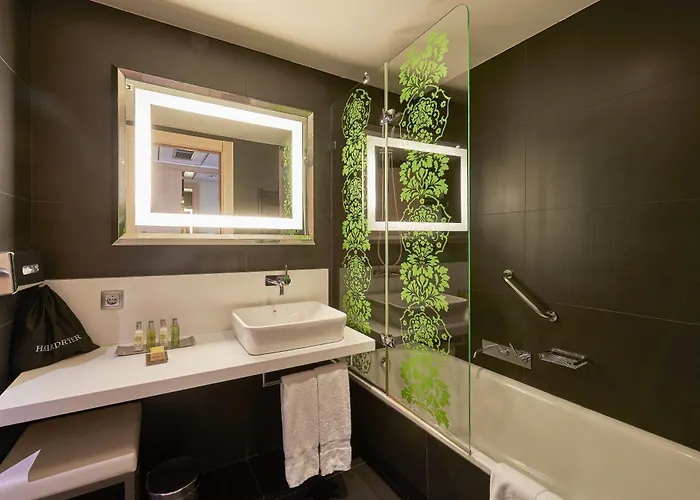 Готель Doubletree By Hilton