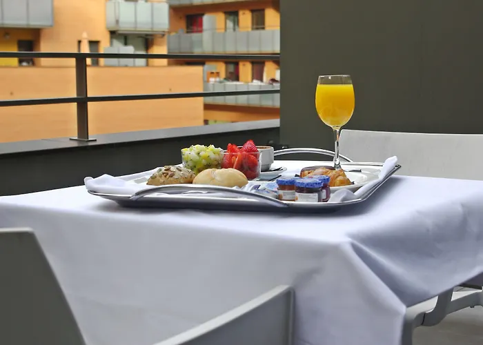 Doubletree By Hilton Жерона