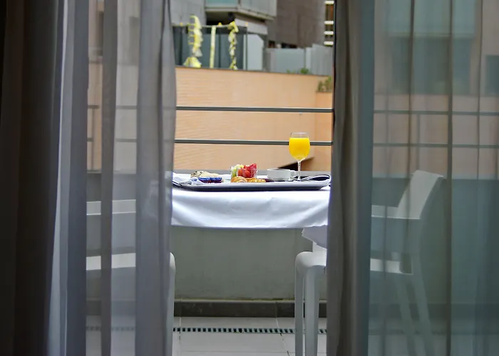 Doubletree By Hilton ז'ירונה