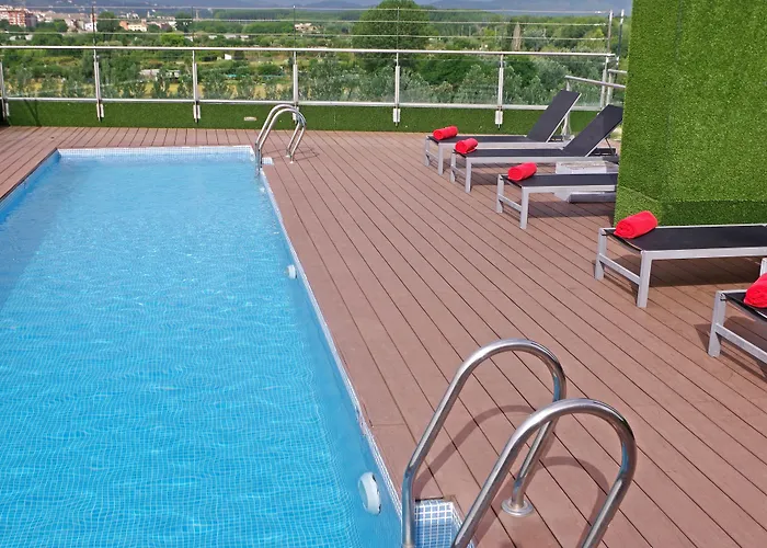 Готель Doubletree By Hilton