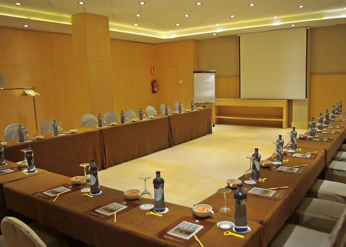 Doubletree By Hilton ז'ירונה