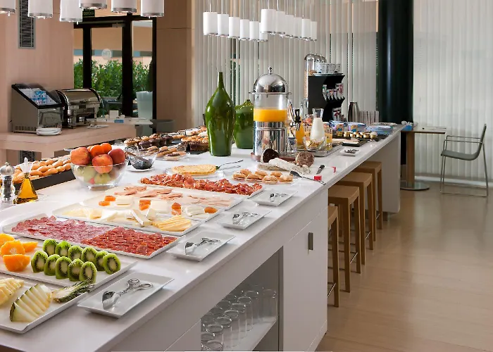 Doubletree By Hilton Отель Жирона