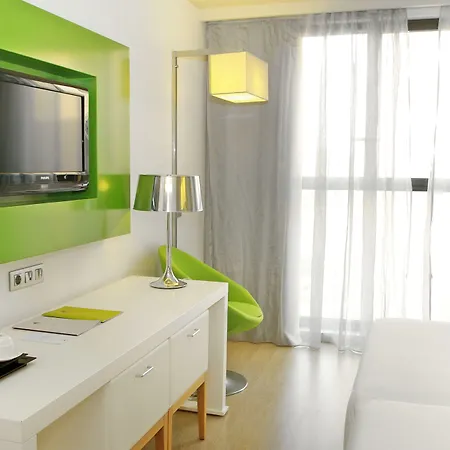 Doubletree By Hilton Hotell 4*