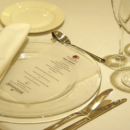 Hotell Doubletree By Hilton